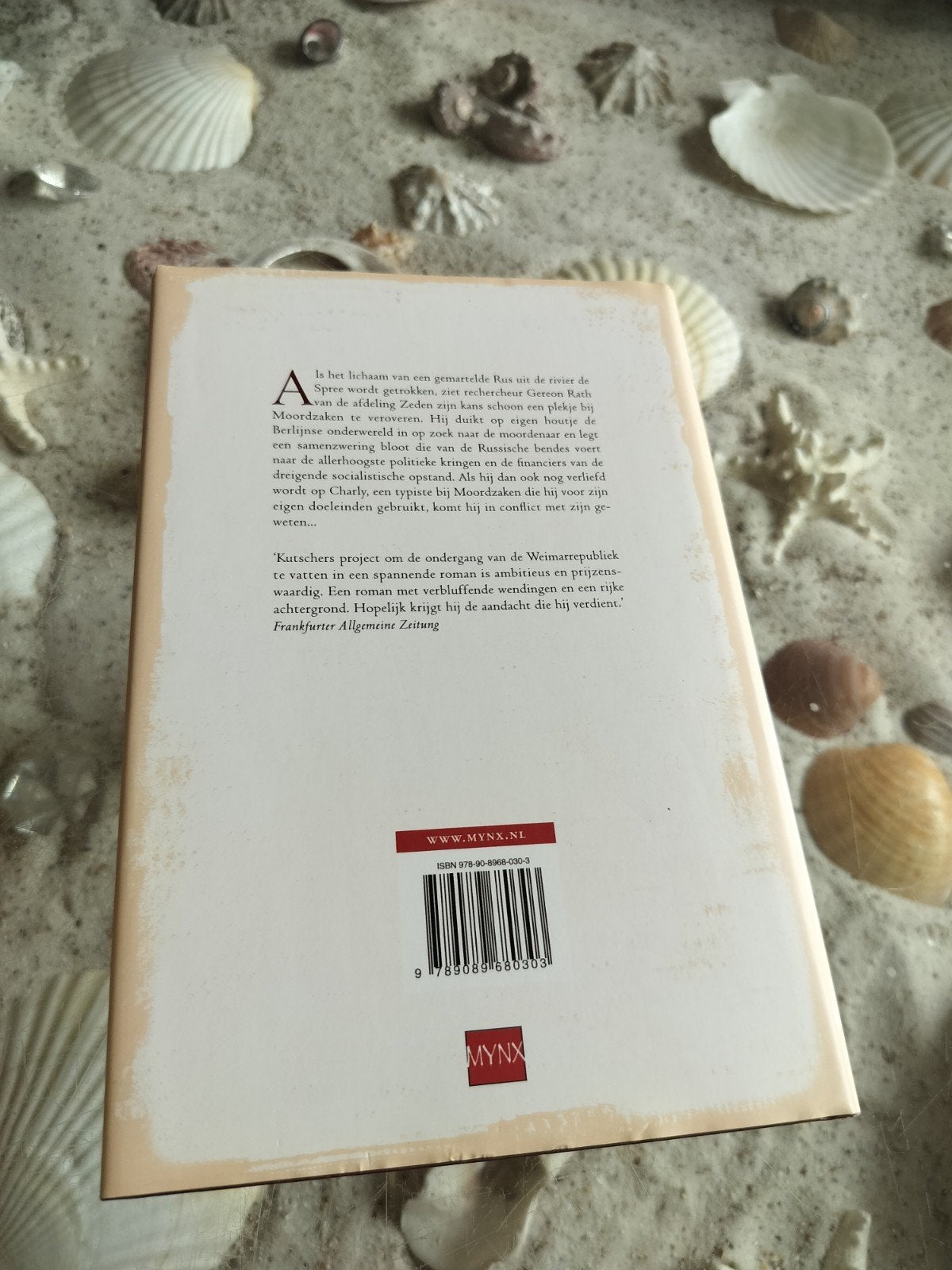 Volker Kutscher - Schaduw over Berlijn - Hardcover, Gelezen, Ophalen of Verzenden, Volker Kutscher