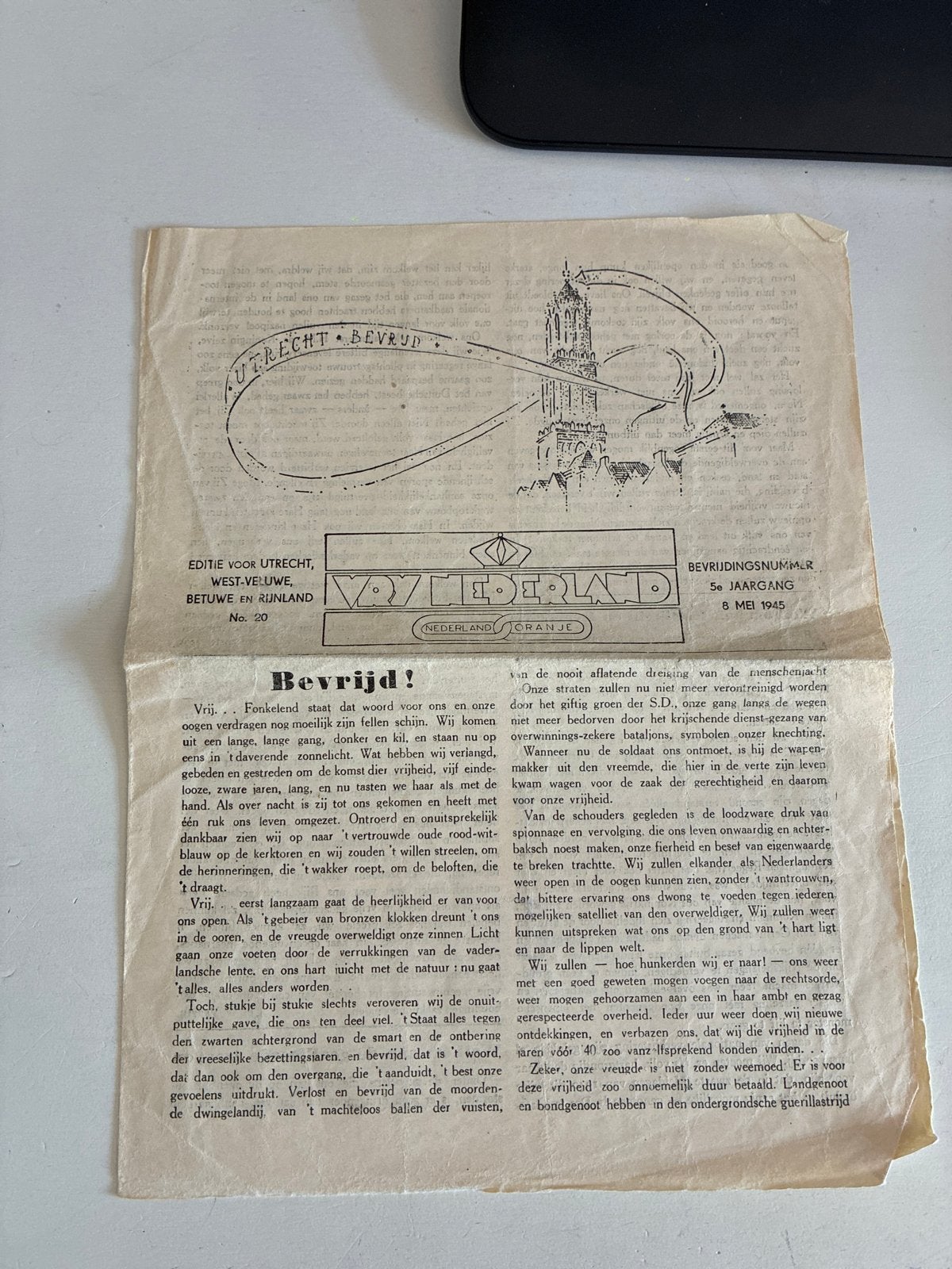 Bevrijdingsnummer Utrecht 8 mei 1945 - Zeldzaam, Boeken, Tijdschriften en Kranten, Ophalen of Verzenden, Gelezen, Overige typen