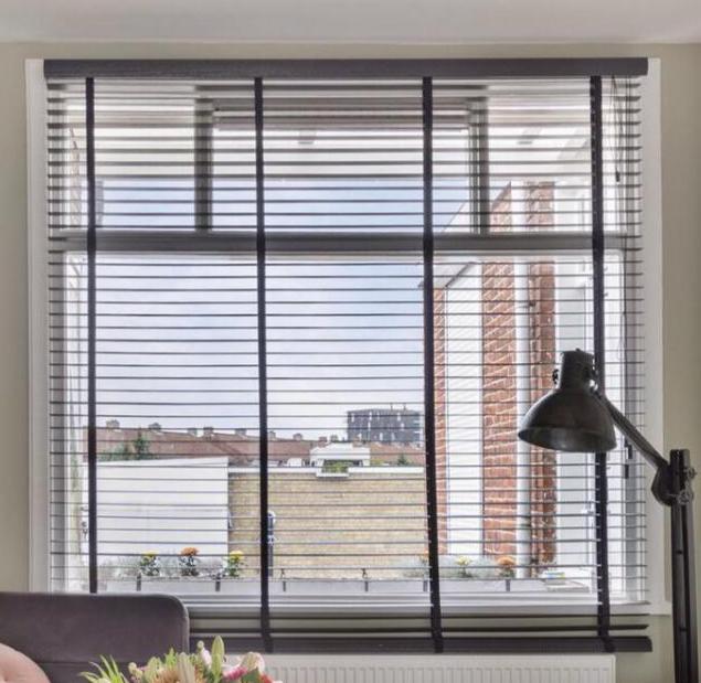 Shutters zwart - 210 breed, Ophalen, Zo goed als nieuw, Zwart