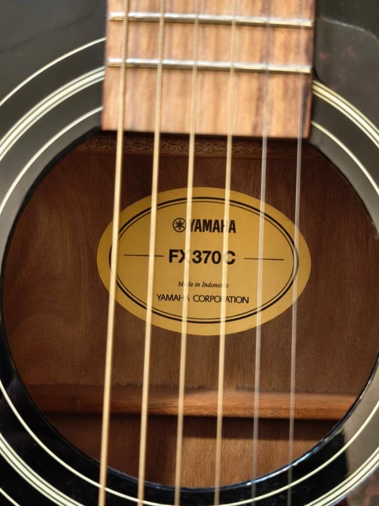Yamaha FX370C Western gitaar met element, Ophalen of Verzenden
