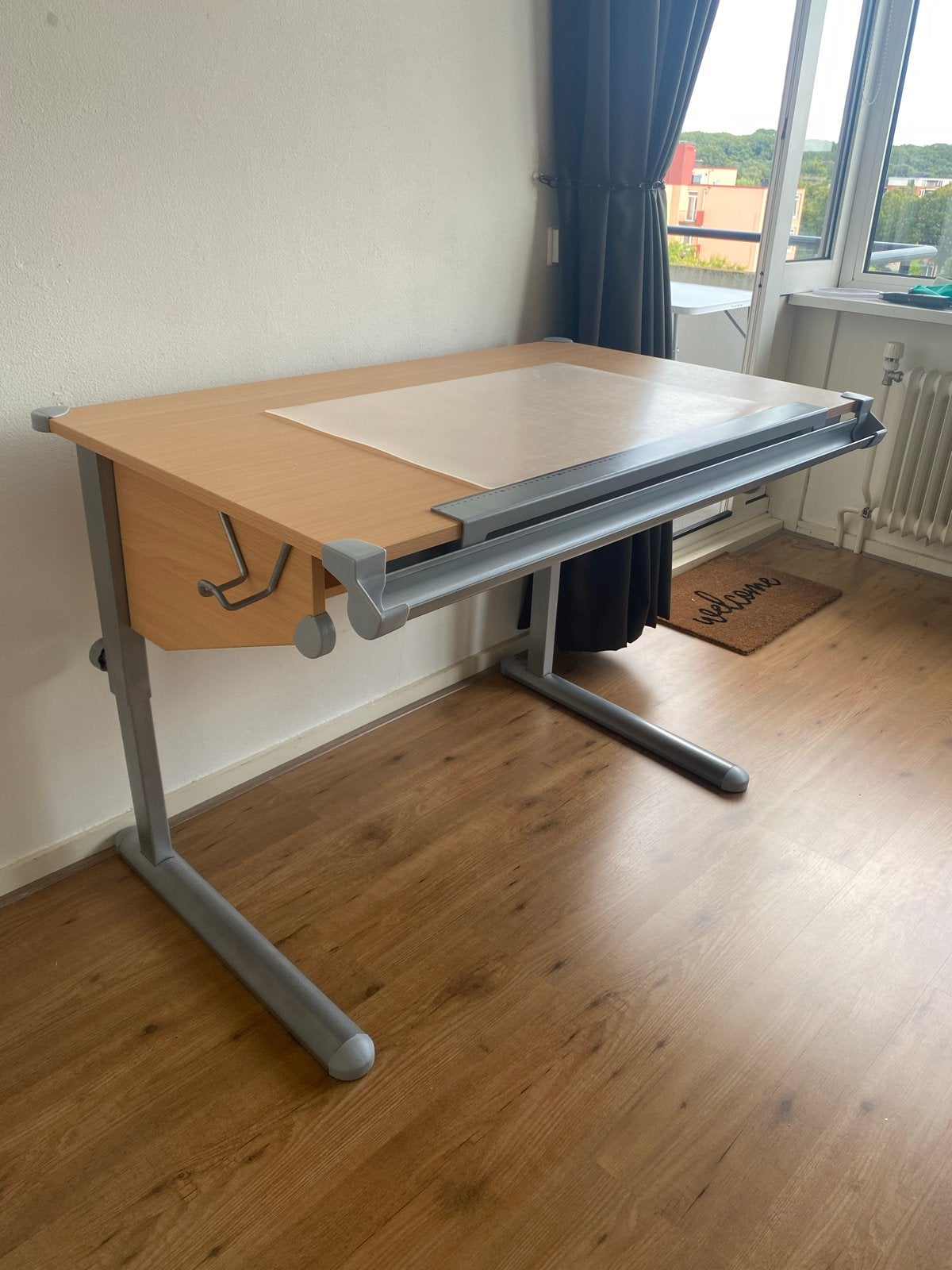 Verstelbare tekentafel met liniaal, Doe-het-zelf en Verbouw, Tekentafels, Ophalen, Gebruikt, Minder dan 130 cm