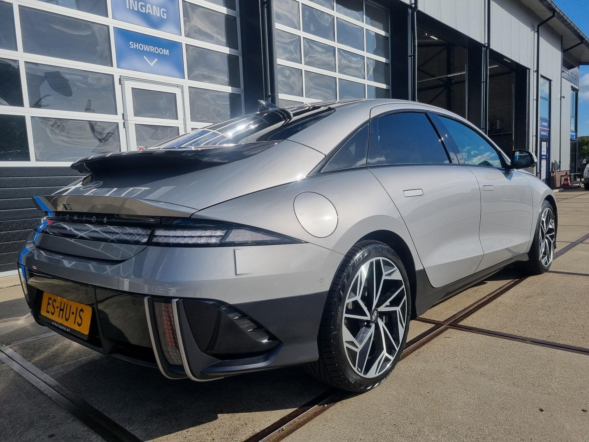 Hyundai IONIQ 6 Connect 77.4 kWh 229pk Long Range / 20" / HU, Auto's, Automaat, Dealer onderhouden, Gebruikt, 614 km
