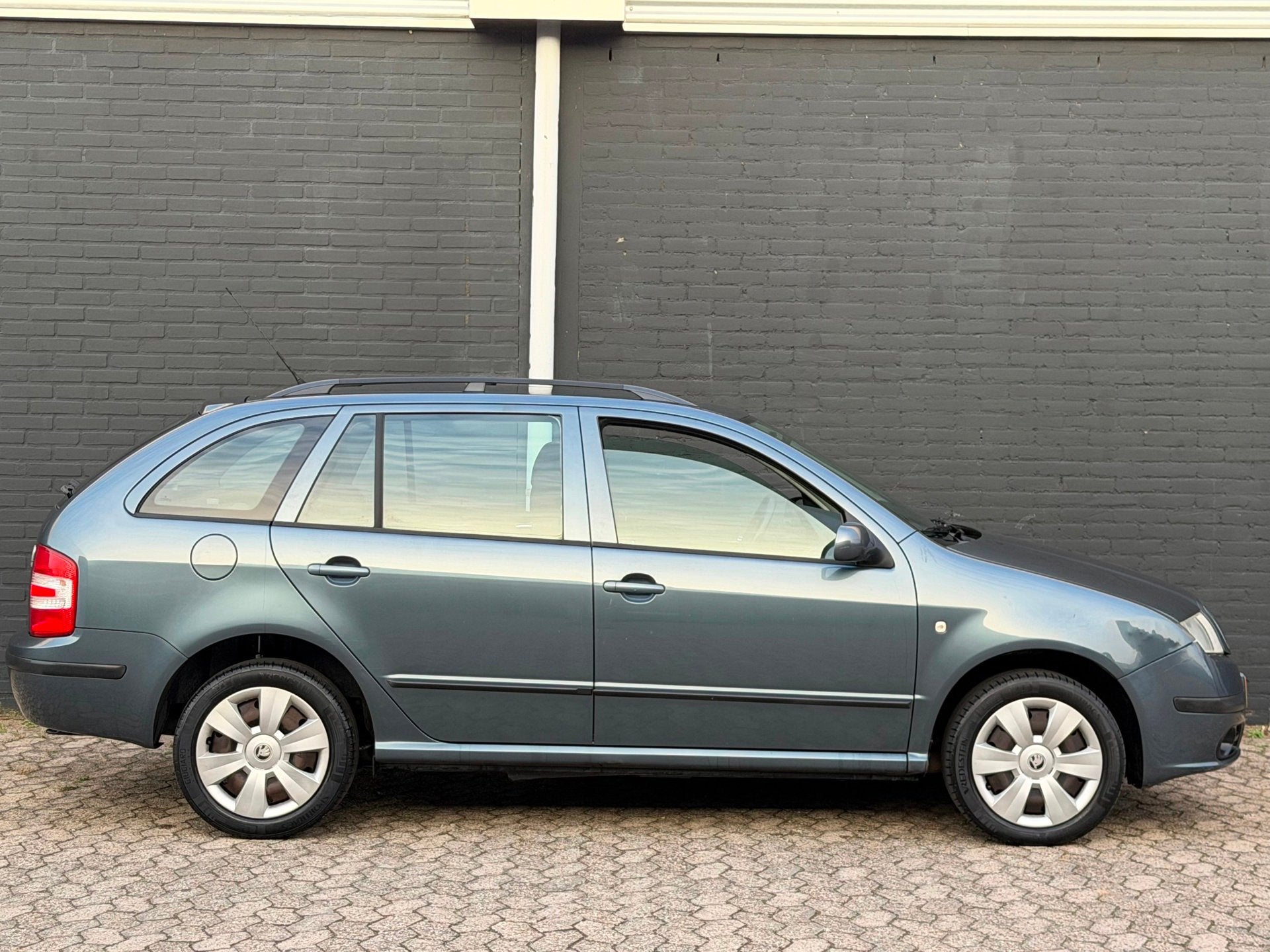 Skoda Fabia Combi 1.4-16V Spirit+ AIRCO CRUISE APK NAP, Voorwielaandrijving, Gebruikt, 4 cilinders, 1070 kg
