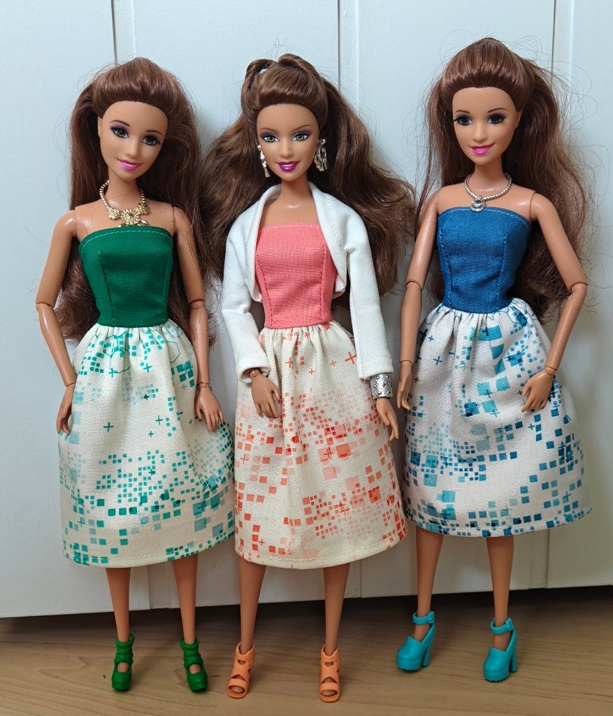 Barbiekleertjes/Barbiekleding: Jurkje in 3 kleuren en bolero, Verzenden, Nieuw, Barbie