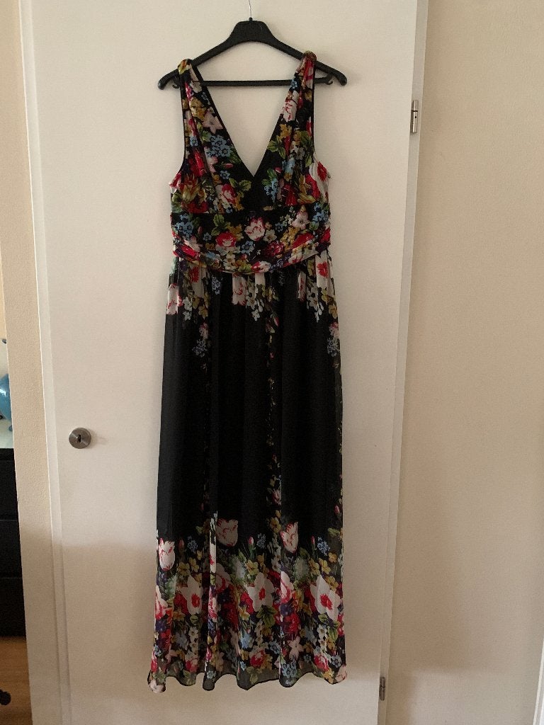 Two Sisters zwarte bloemen jurk lang maat 42, Zwart, Maat 42/44 (L), Ophalen of Verzenden, Zo goed als nieuw