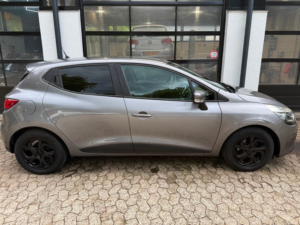 Renault Clio 0.9 TCe Expression *Inruil aanbieding*, Auto's, Renault, Voorwielaandrijving, Stof, Zwart, 540 kg