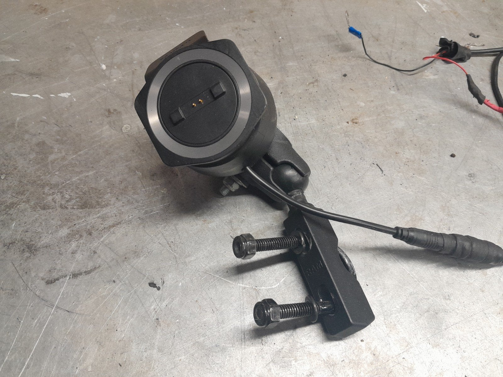 TomTom Rider 550 motorhouder met stroomaansluiting, Motoren, Ophalen of Verzenden, Zo goed als nieuw