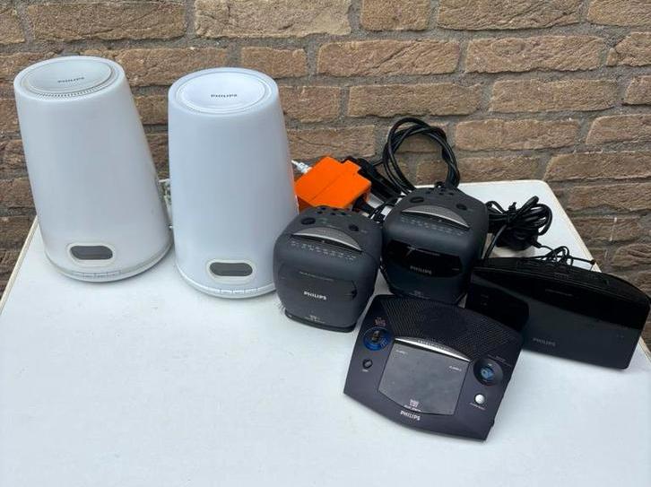 5X Philips Wekker Radio’s waarvan 2X met Wake up Light, Ophalen of Verzenden, Gebruikt, Digitaal