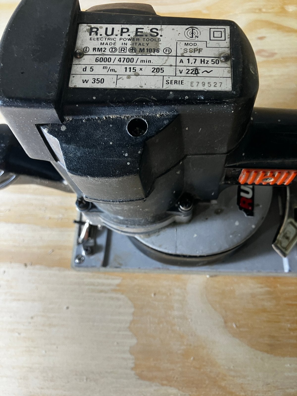 RUPES SSPF Vlakschuurmachine 115x225mm met Klemmen, Ophalen of Verzenden, Gebruikt, Minder dan 600 watt, Vlakschuurmachine