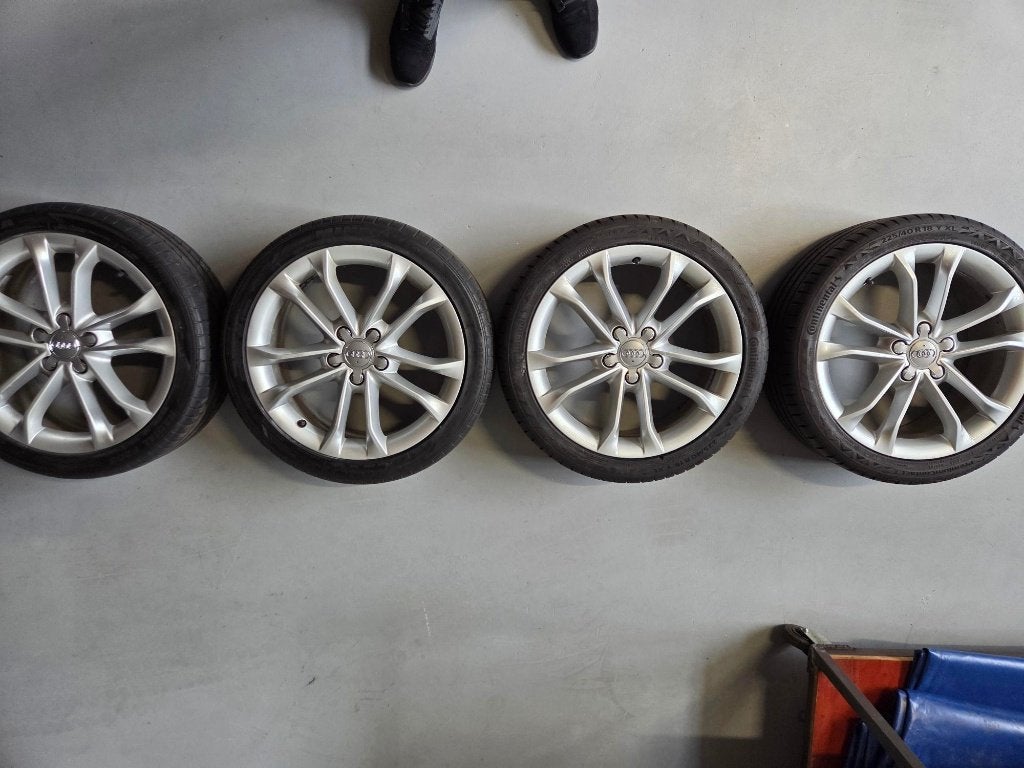 Originele Audi 18" velgenset met banden, Ophalen, 18 inch, Gebruikt, Banden en Velgen