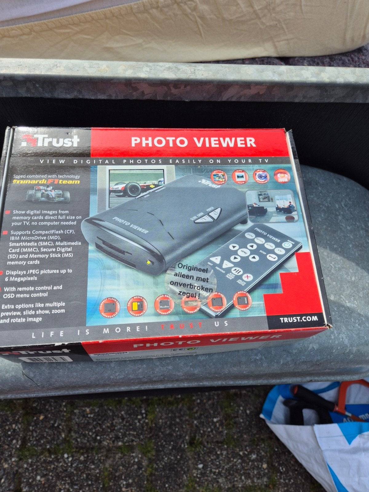 Trust Photo Viewer - Bekijk foto's op je TV, Ophalen