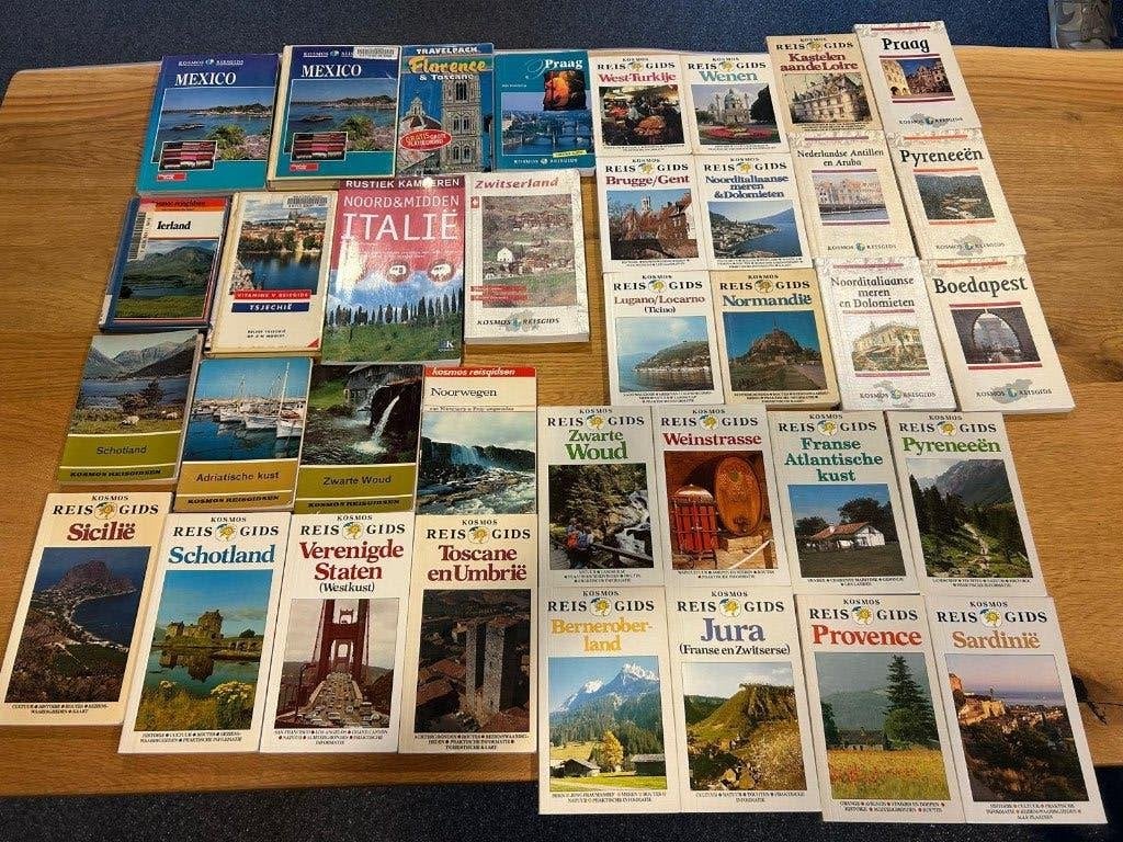 Kosmos reizen reisboeken 36 stuks, Europa, Ophalen of Verzenden, Reisgids of -boek, Gelezen