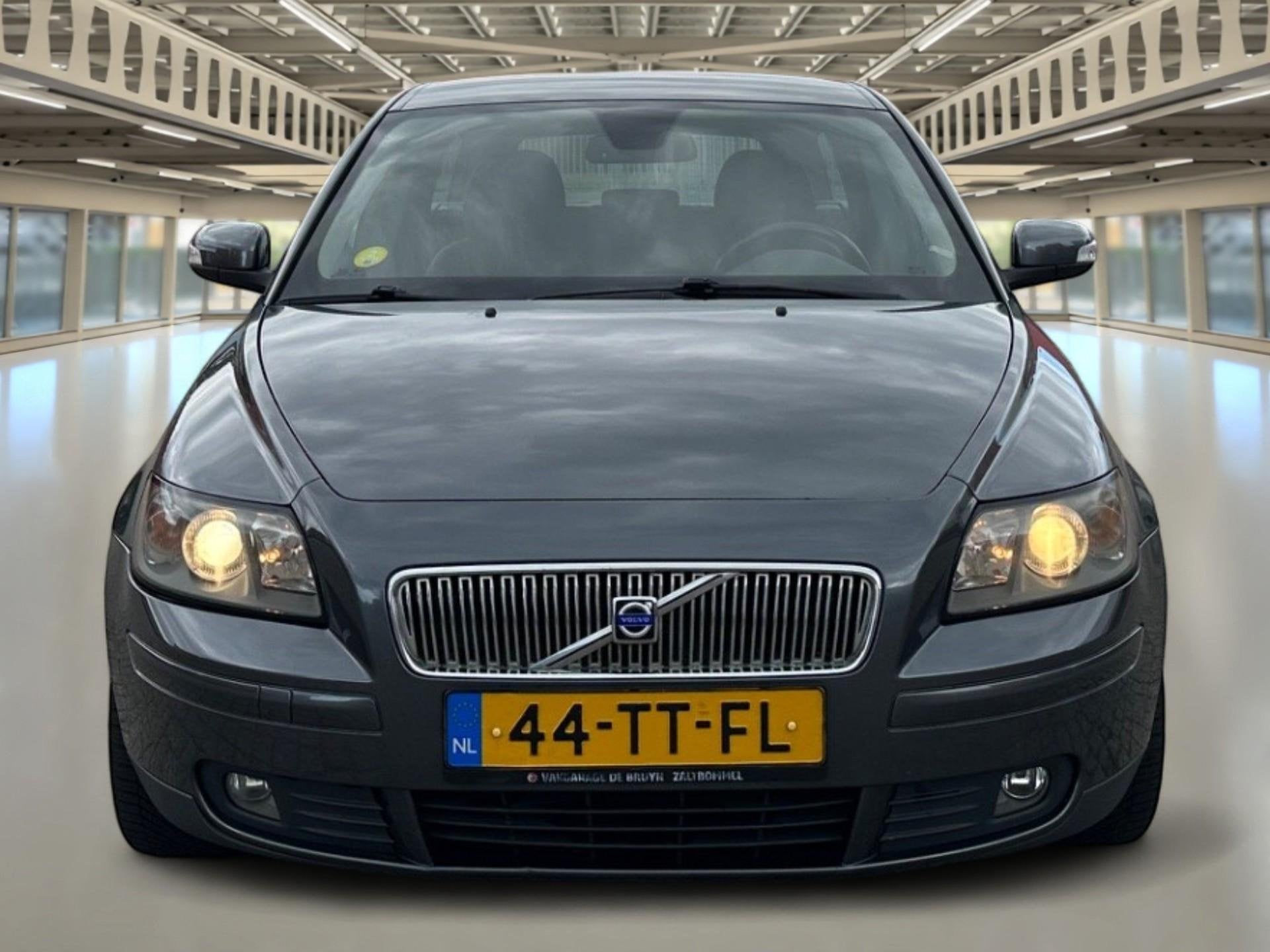 Volvo V50 2.4 Edition II Sport Trekhaak,PDCAutomaatnetjes on, Auto's, Volvo, Stof, Gebruikt, Zwart, 700 kg