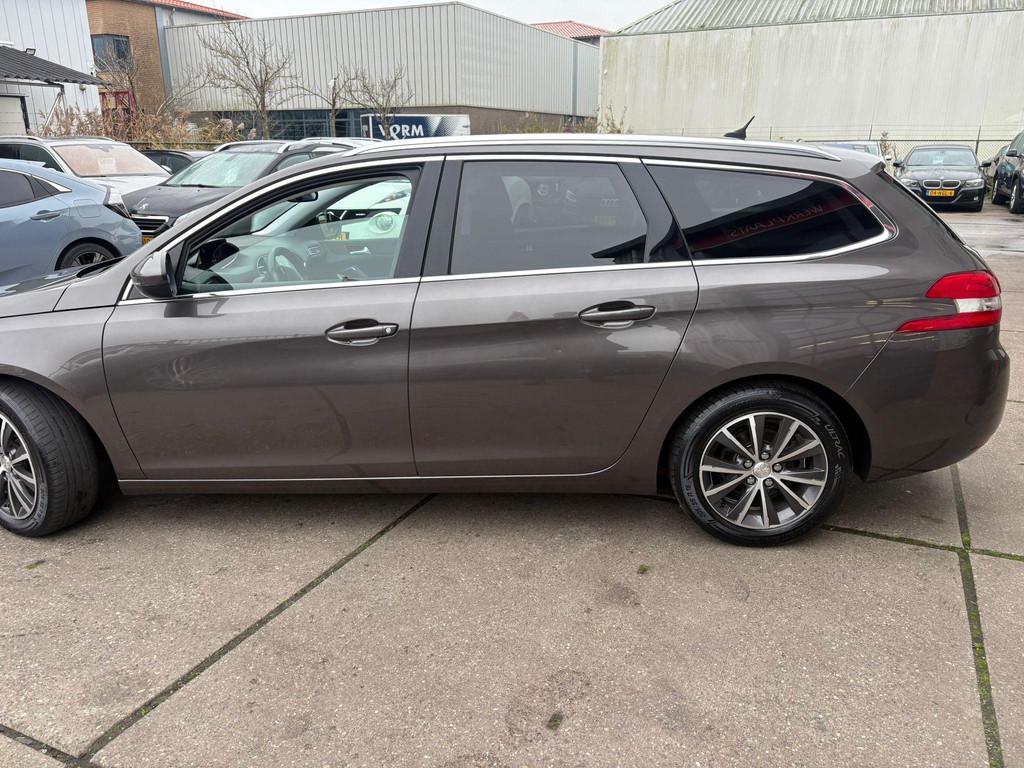 Peugeot 308 SW 1.2 PureTech Allure Distributieriem is vervan, Voorwielaandrijving, Stof, Gebruikt, Euro 6