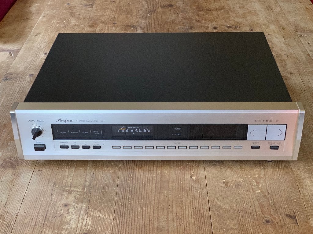 Accuphase T-107 tuner champagne, Ophalen, Zo goed als nieuw