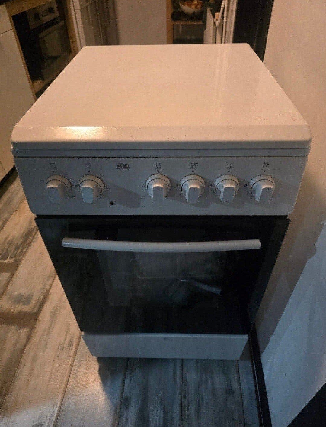ETNA Fornuis met Oven - Vrijstaand Gasfornuis, Gebruikt, Gas, 85 tot 90 cm, 4 kookzones