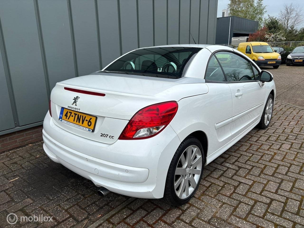 Peugeot 207 CC 1.6 VTi Griffe Airco - Cruise - APK - NAP - L, Auto's, Voorwielaandrijving, Euro 5, 4 cilinders, Cabriolet