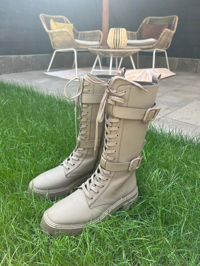 Zara laarzen - maat 40, Hoge laarzen, Beige, Nieuw, Ophalen of Verzenden