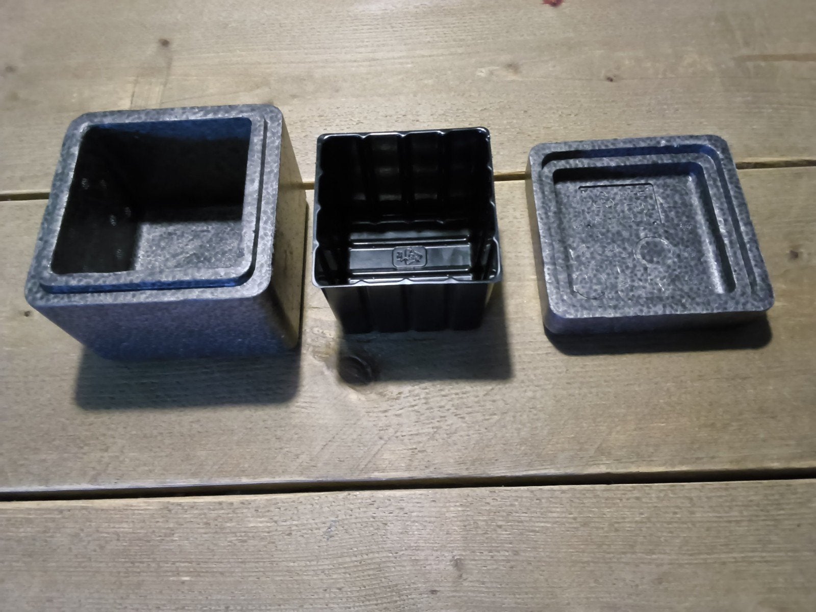 3 stuks geïsoleerde kubussen €4.00, Huis en Inrichting, Ophalen of Verzenden, Zo goed als nieuw