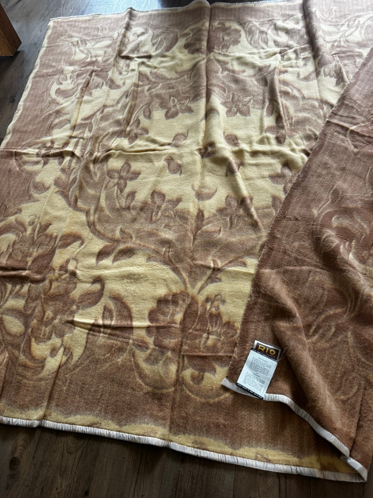 Vintage deken nieuw met kaartje 220X200, Ophalen of Verzenden, Zo goed als nieuw
