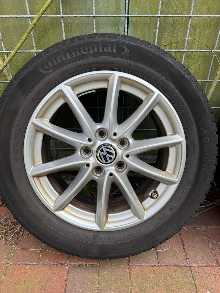 Continental banden met VW Velgen, Gebruikt, 16 inch, Banden en Velgen, All Season