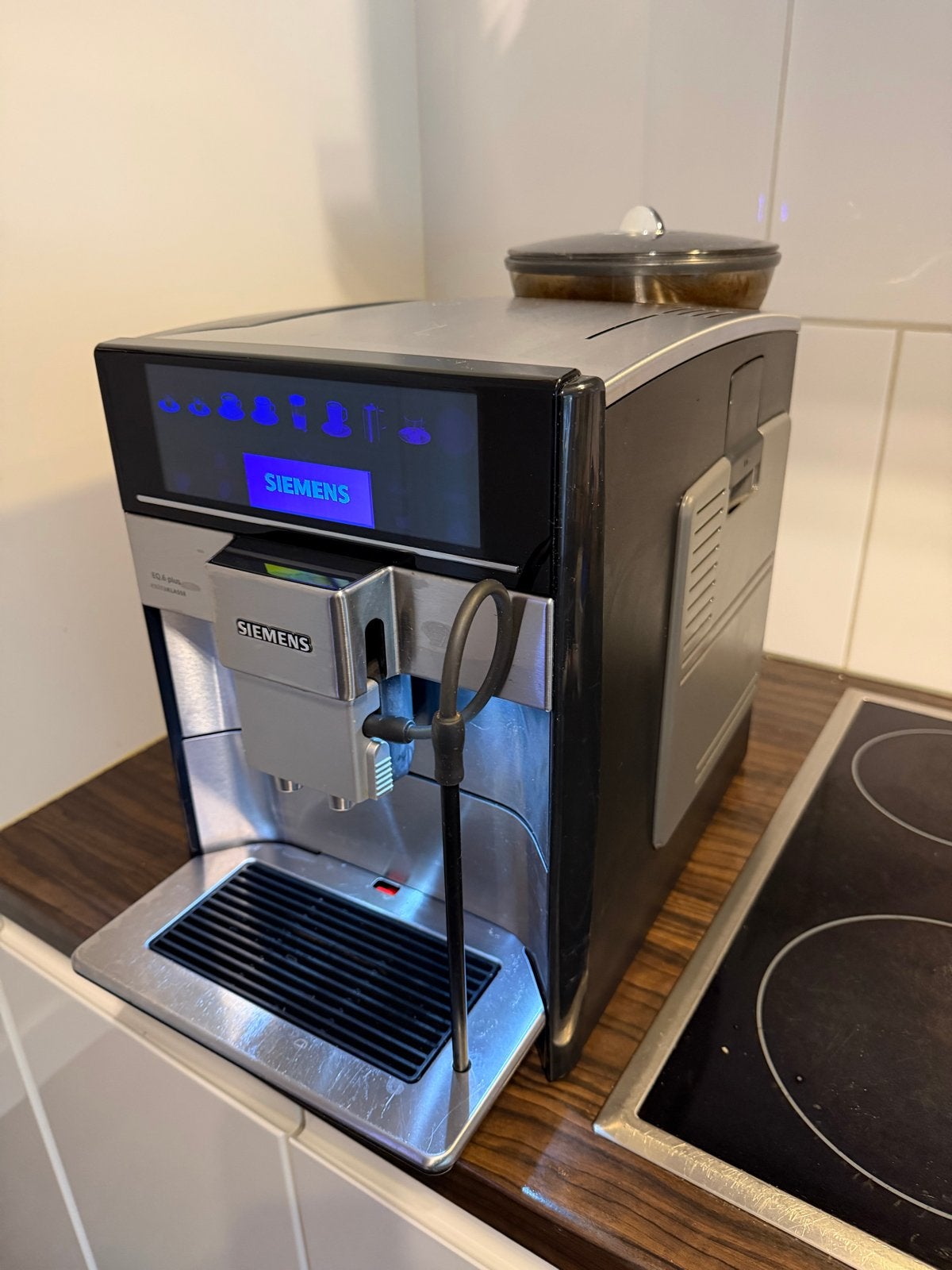 Siemens EQ.6 Plus S500 volautomatische espressomachine, Witgoed en Apparatuur, Koffiezetapparaten, Ophalen of Verzenden, Zo goed als nieuw