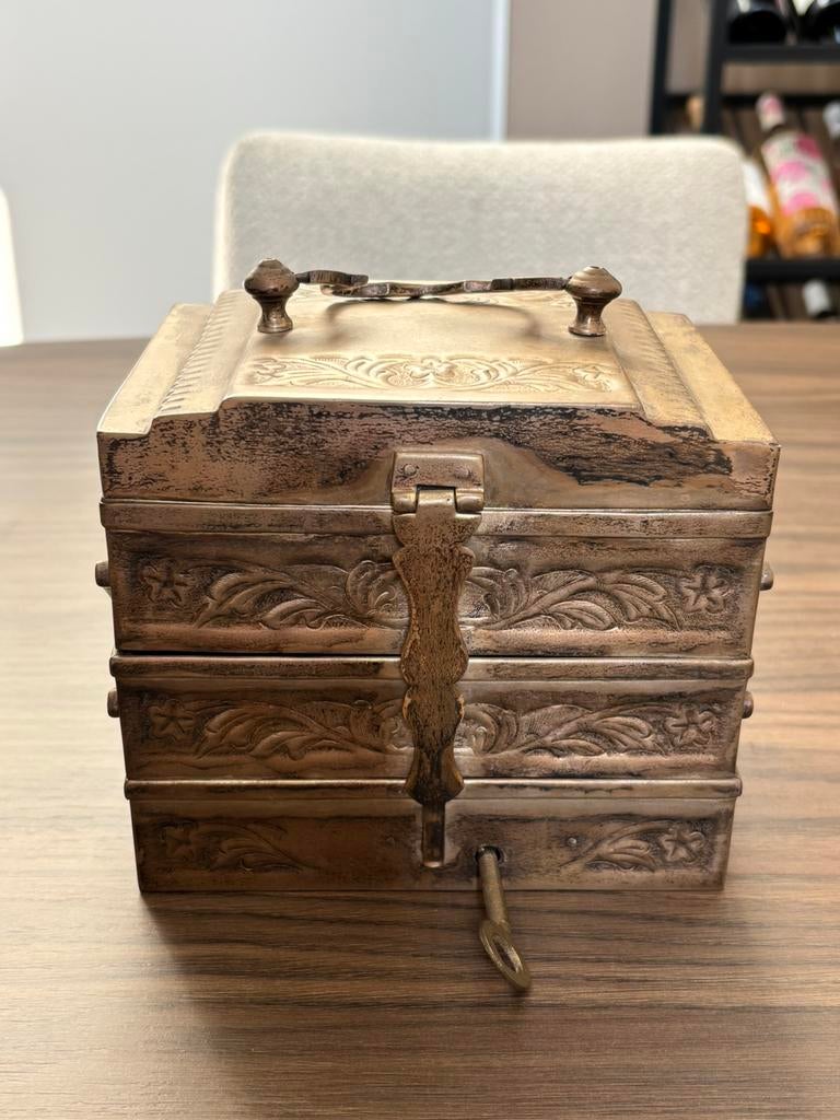 Antieke verzilverde accordeon juwelenkist, Ophalen of Verzenden