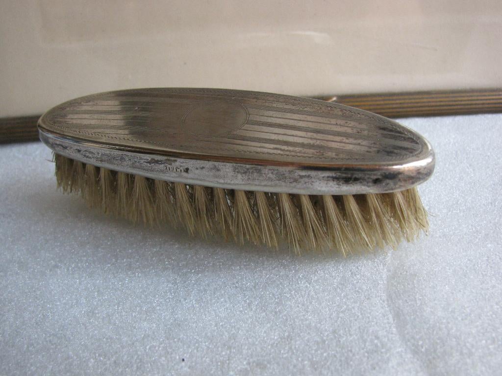 Oude Licht Verzilverde Hoedenborstel voor Hoge Hoed 10x3 cm, Antiek en Kunst, Verzenden