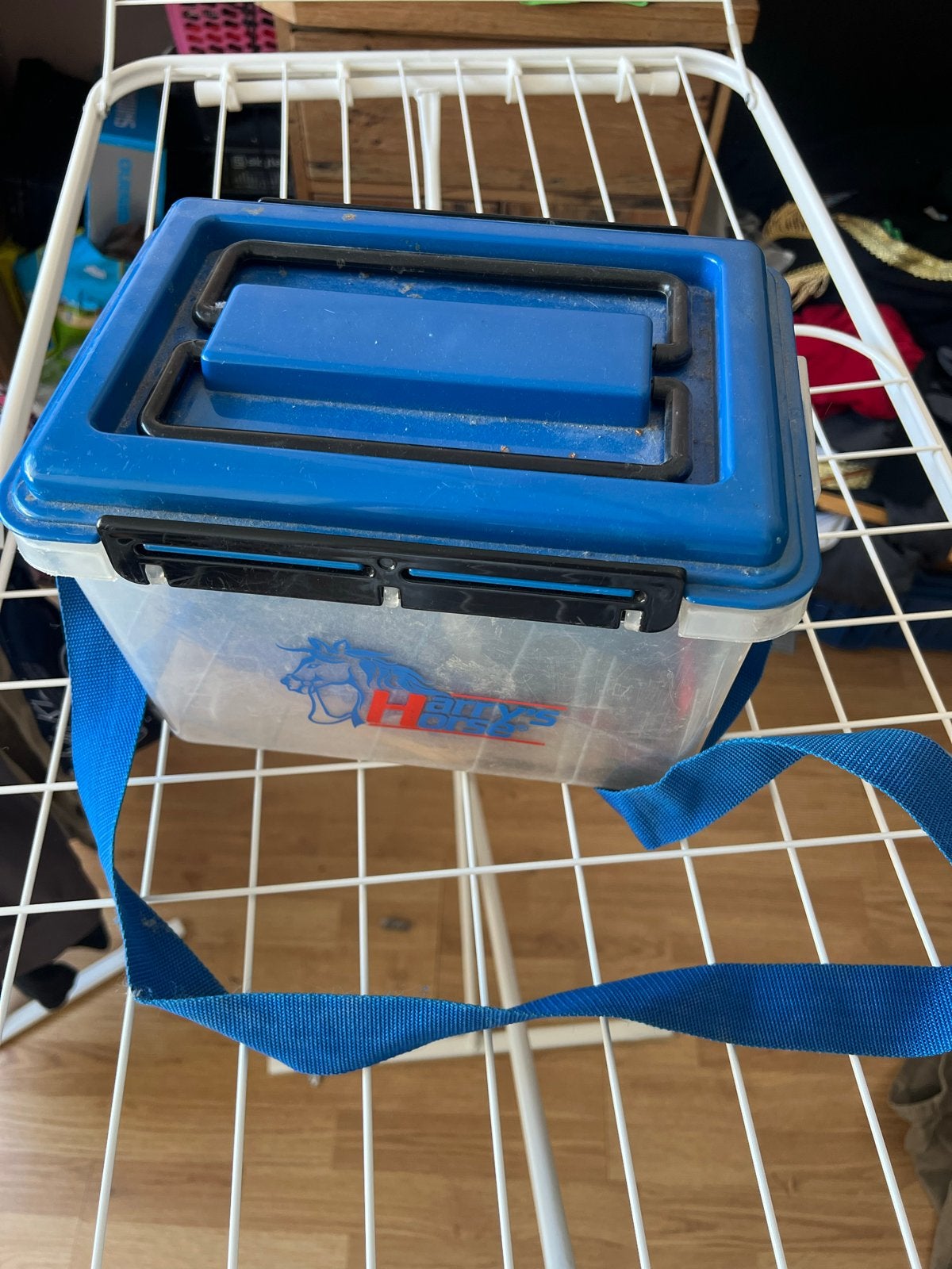 Paarden borstels met opbergbox, Ophalen