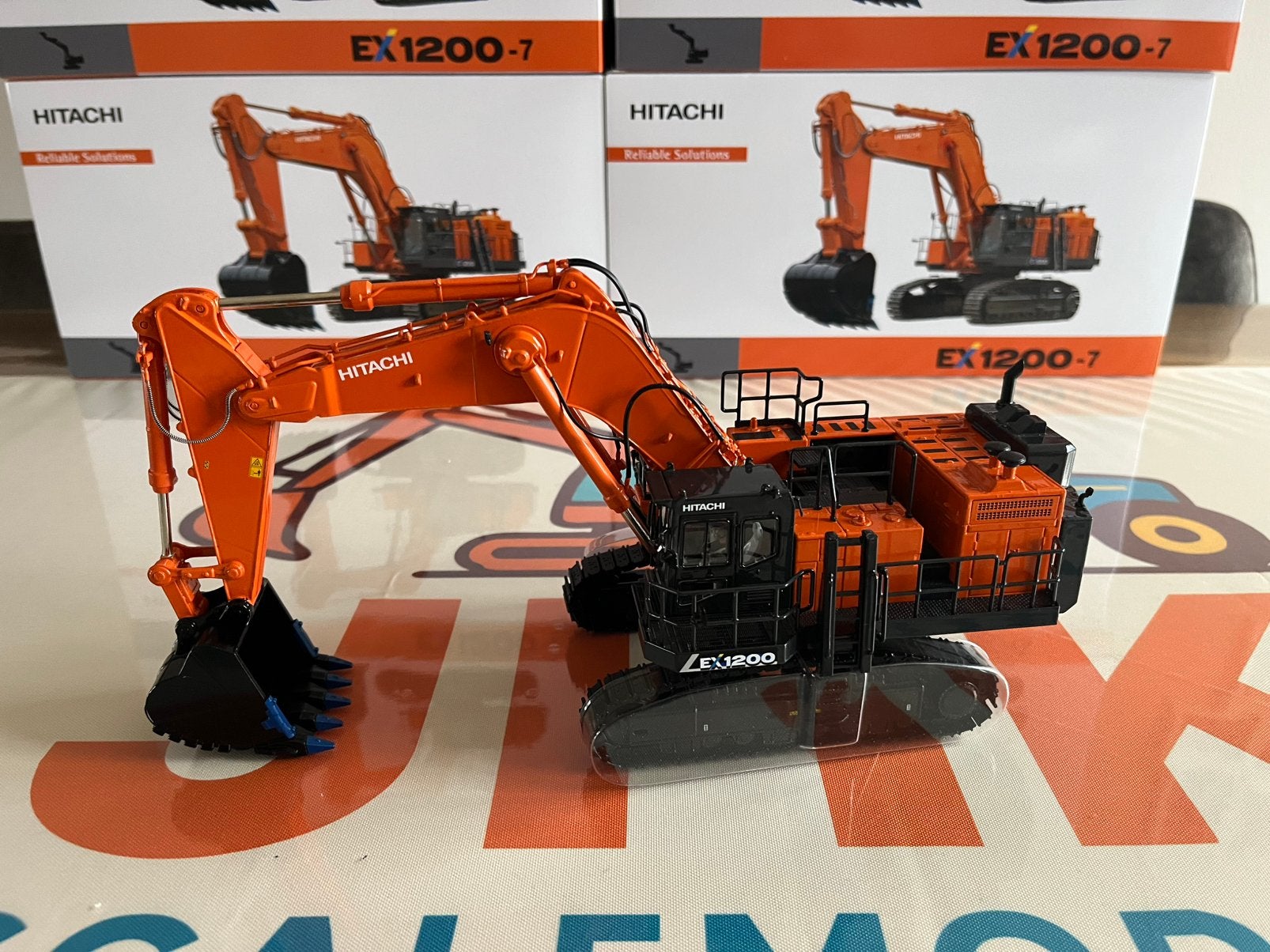 Hitachi EX 1200-7 rups graafmachine TMC nieuw, Hobby en Vrije tijd, Ophalen of Verzenden, Nieuw, Hijskraan, Tractor of Landbouw