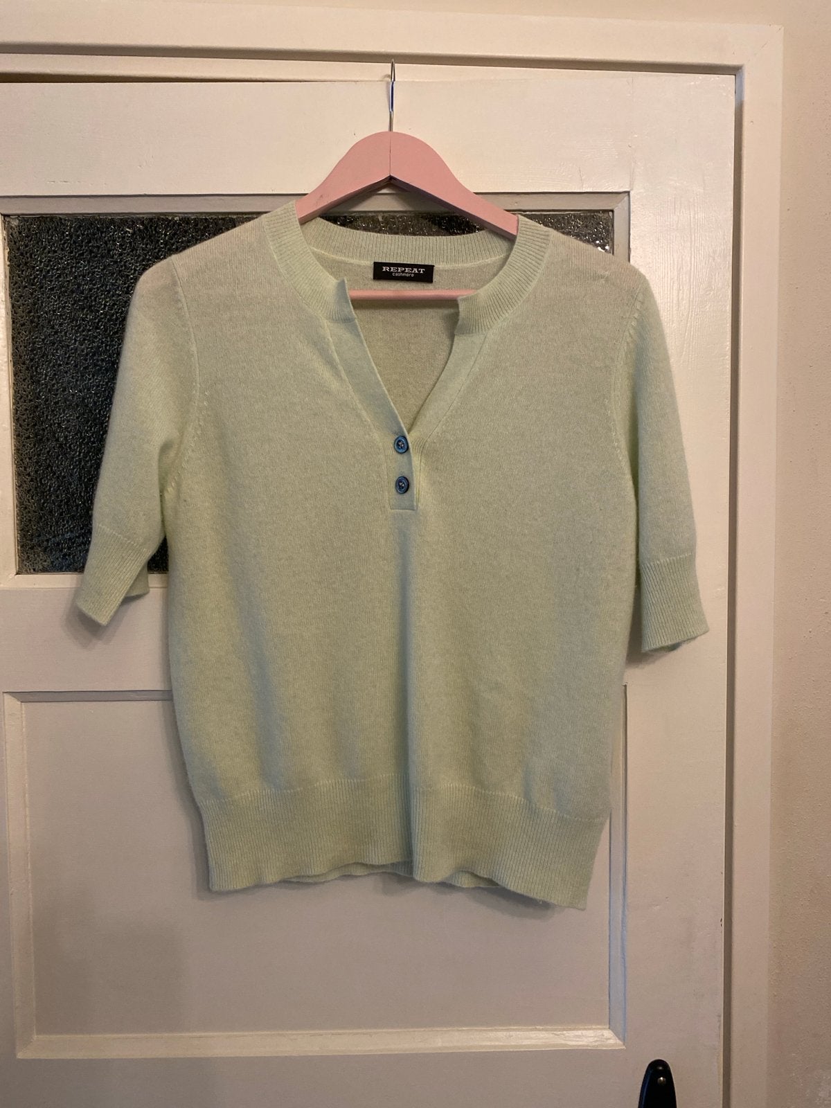 REPEAT licht groen cashmere truitje korte mouw-  38 (M), Kleding | Dames, Ophalen of Verzenden, Zo goed als nieuw, Maat 38/40 (M)