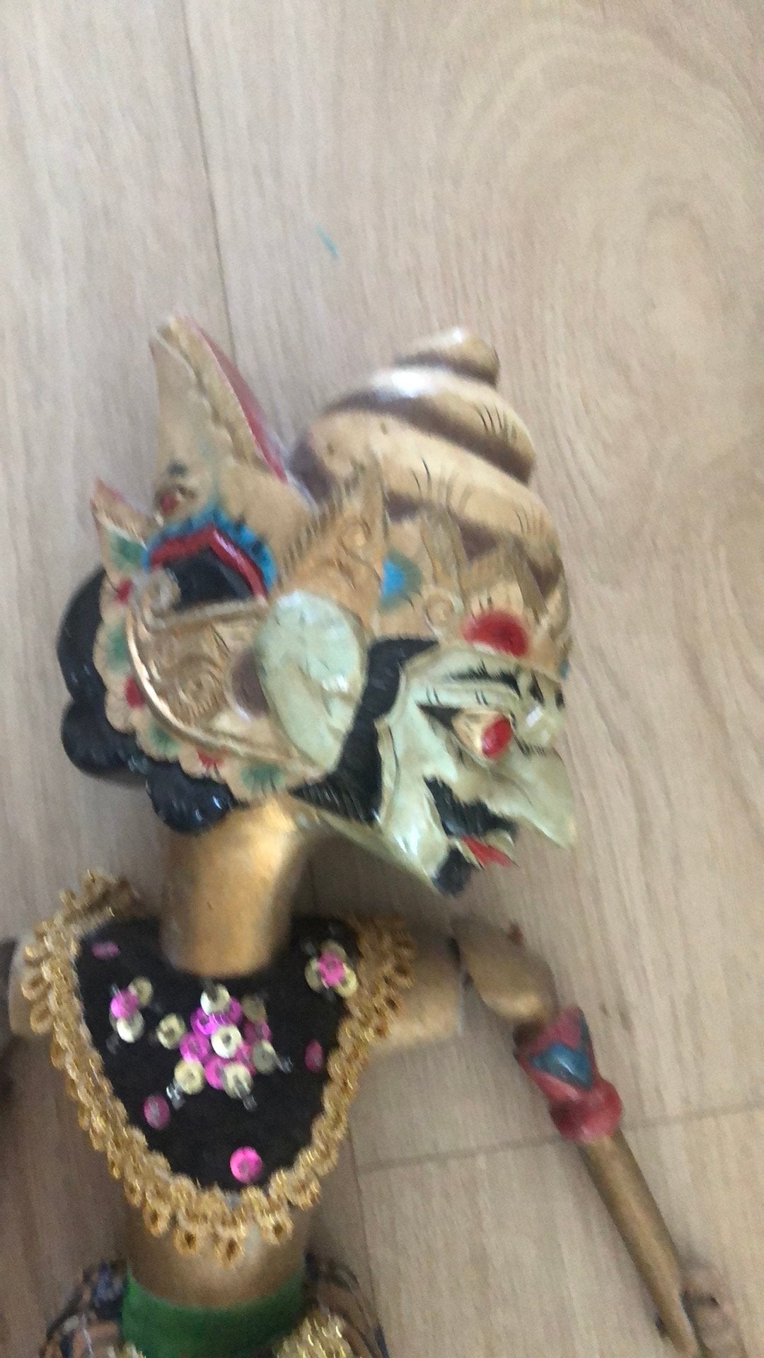 Authentieke Indonesische Wajangpoppen, Ophalen