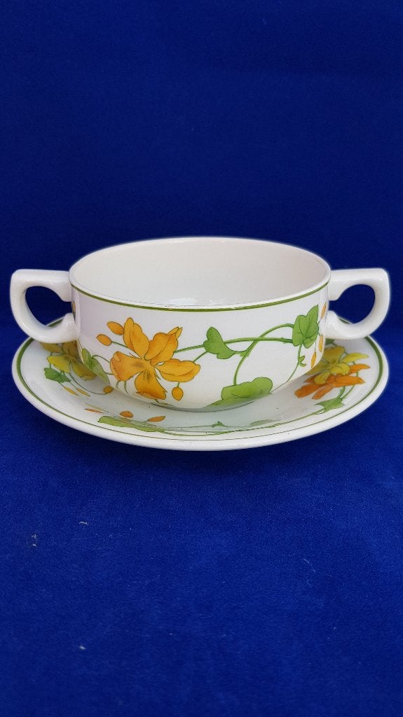 Villeroy en Boch Capuchina soepkom op schotel. 6B3, Tweedehands verkoop, Tweedehands verkoop, Gebruikt, Verzenden