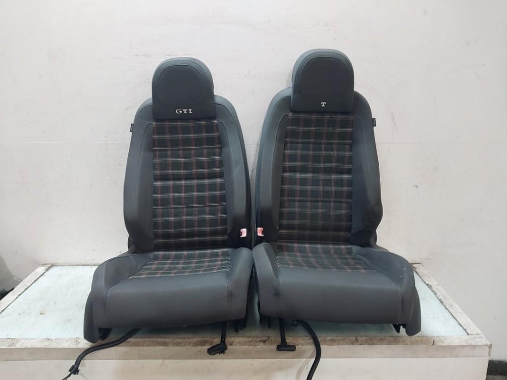 Interieur Volkswagen Golf V (1K1) 2008 1K4880241D, Auto-onderdelen, Gebruikt, Volkswagen, Volkswagen AG, Kundenbetreuung@volkswagen.de