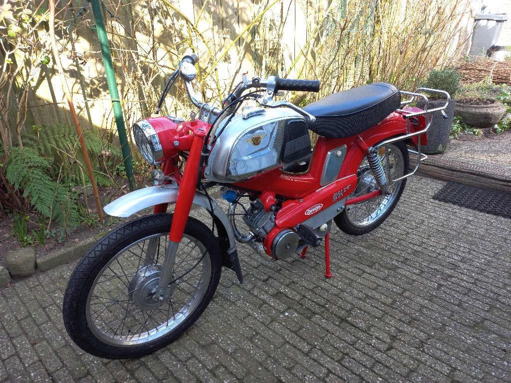 Motobécane mobylette Type SP94TT, Fietsen en Brommers, Maximaal 45 km/u, 50 cc, Ophalen, Overige merken