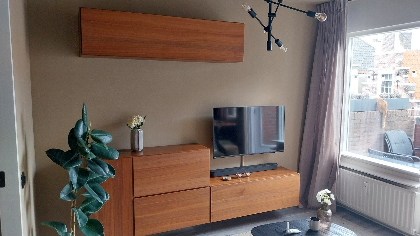 BoConcept TV-meubel en wandkast - Modern en functioneel, Ophalen, 100 tot 150 cm, Zo goed als nieuw, Minder dan 100 cm