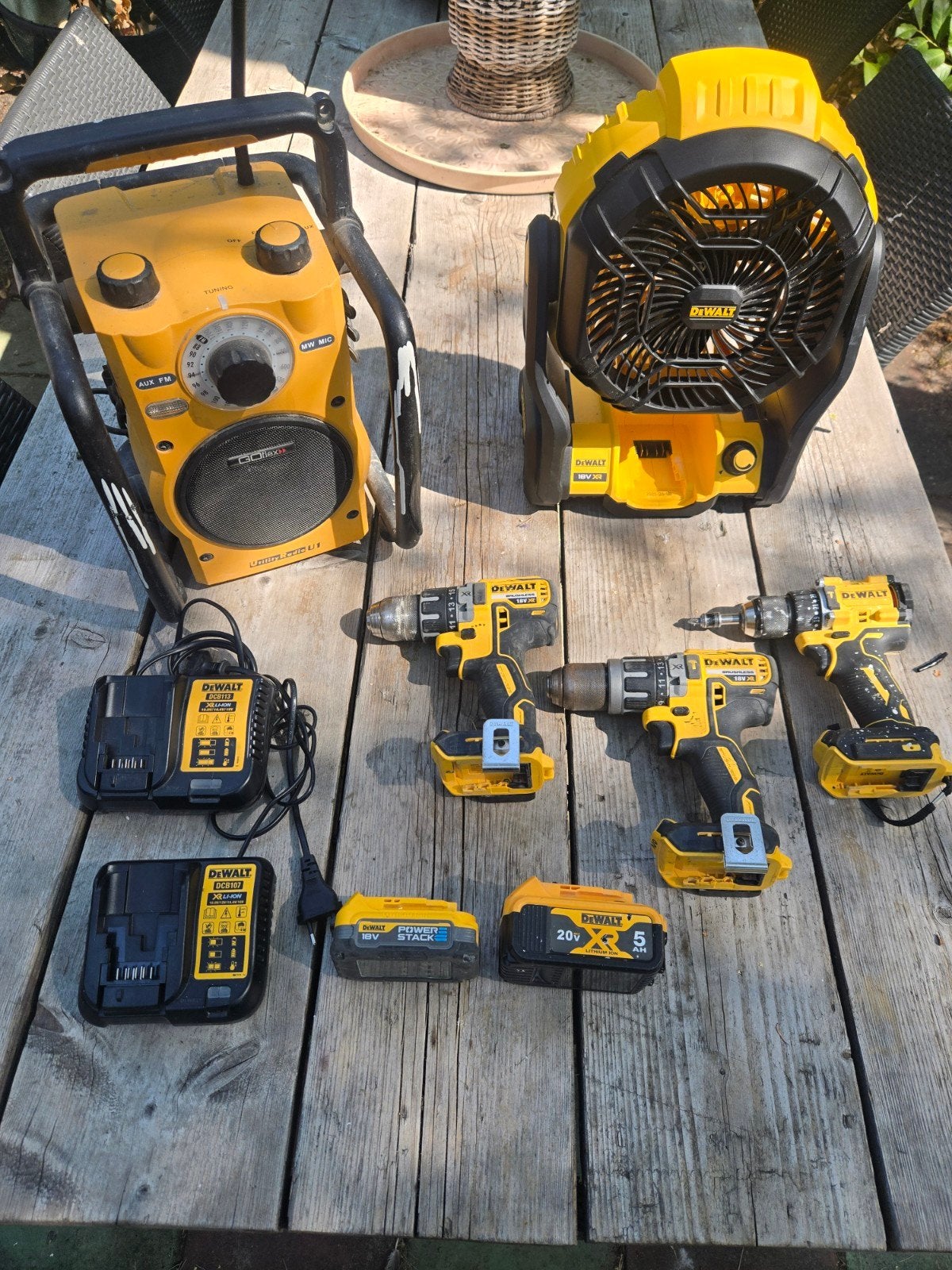 DeWalt 18v set: Boormachines, radio, ventilator,, Variabele snelheid, Ophalen of Verzenden, Boor- en Schroefmachine, Gebruikt