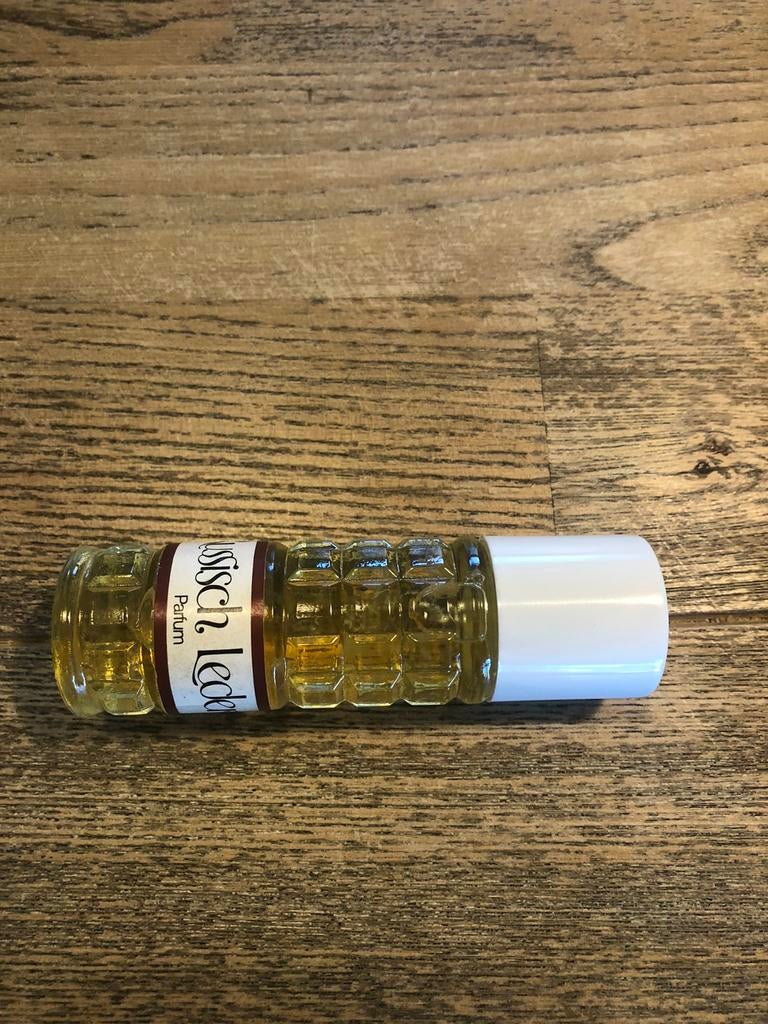 Russisch leder, parfum voor Heren. Vintage., Ophalen of Verzenden, Zo goed als nieuw, Parfumfles, Gevuld