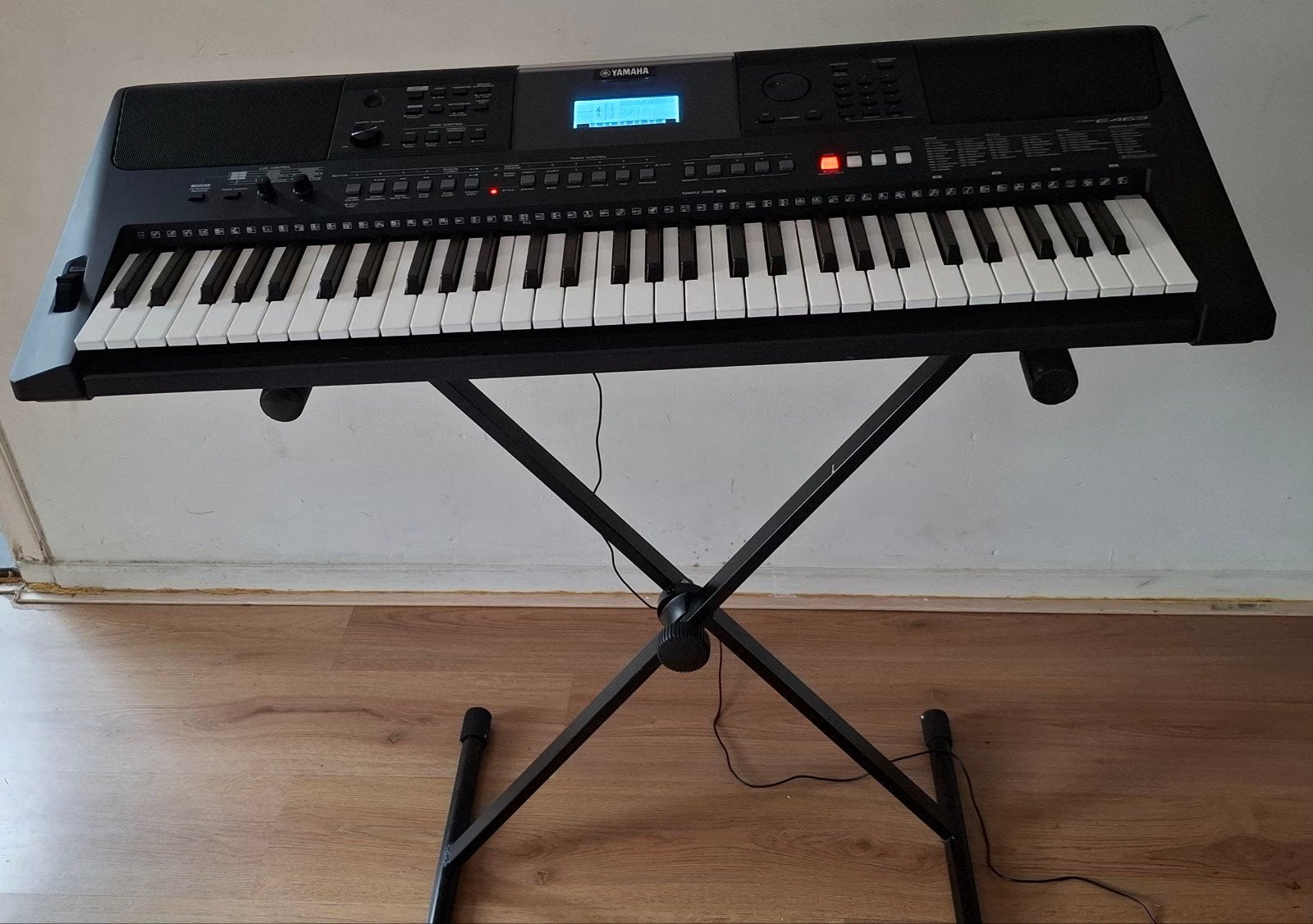 Yamaha PSR-E463 Keyboard met standaard, Ophalen of Verzenden