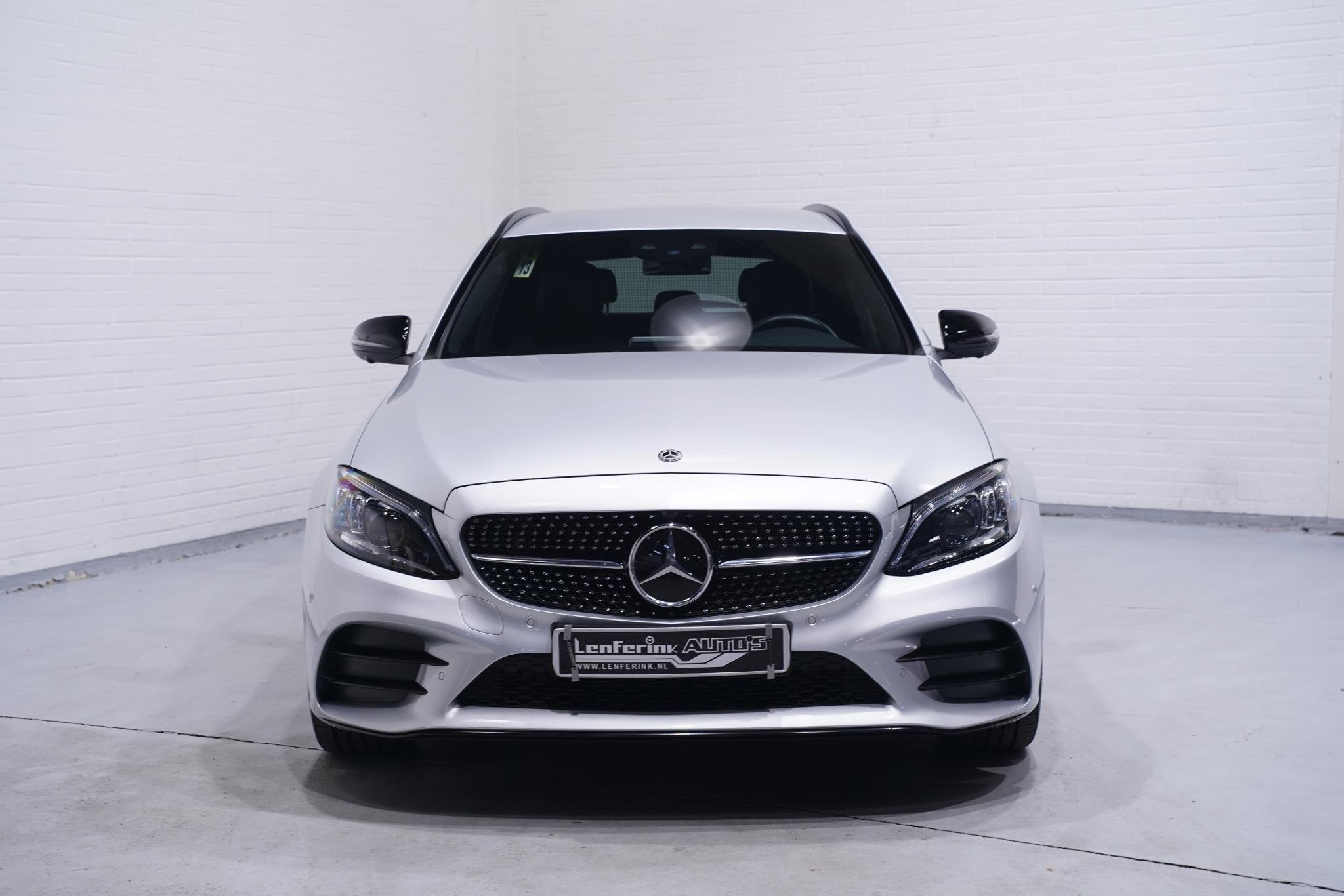 Mercedes-Benz C-klasse Estate 300 e Business Solution AMG SO, Auto's, Mercedes-Benz, 320 pk, Leder en Stof, Hybride Elektrisch/Benzine
