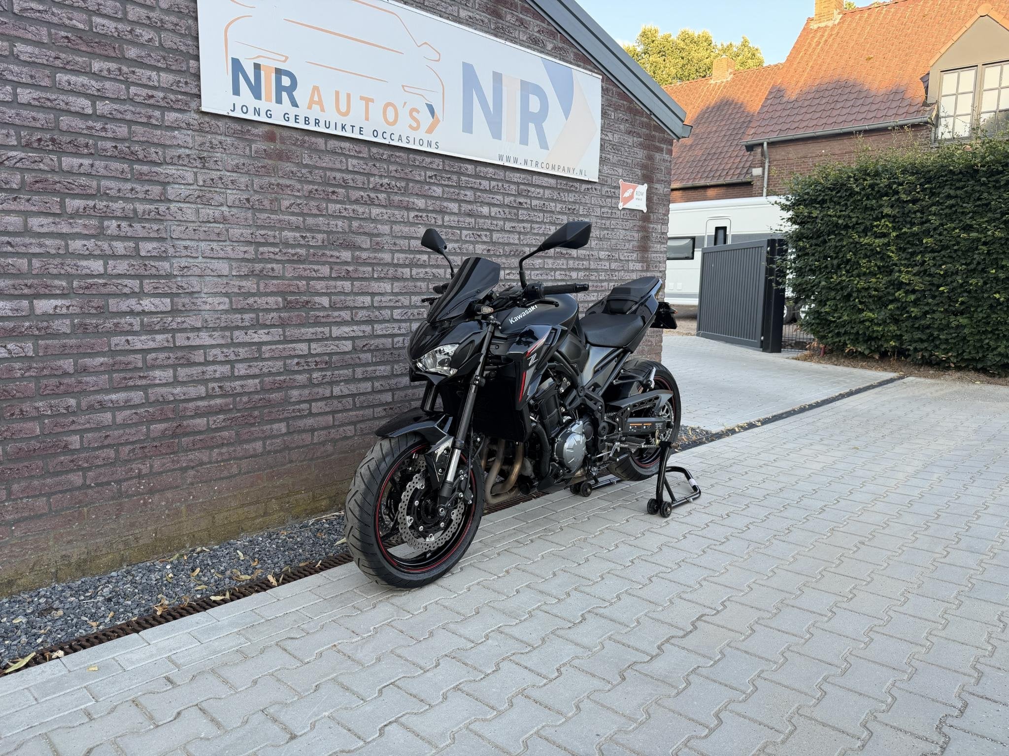 Kawasaki Z900 Nieuwstaat, Leo Vince uitlaat, LED Verlichting, 948 cc, Bedrijf, Info@kawasaki.nl