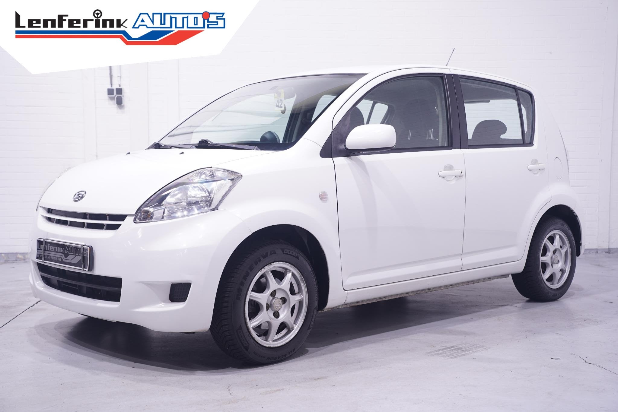 Daihatsu Sirion 2 1.3-16V Comfort Airco, Auto's, Stof, Gebruikt, 31 €/maand, 4 cilinders