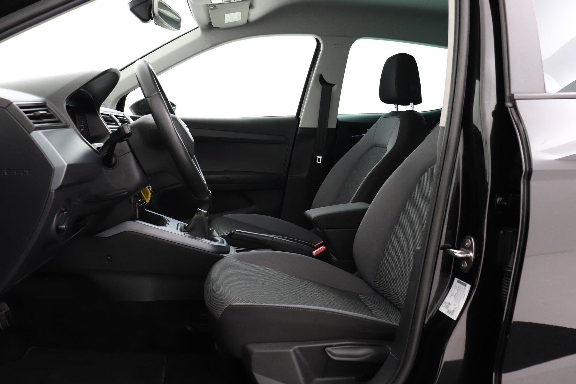 Seat Arona 1.0 TSI Style | CarPlay | Climate Control | Parke, Auto's, Voorwielaandrijving, Gebruikt, 95 pk, Bedrijf