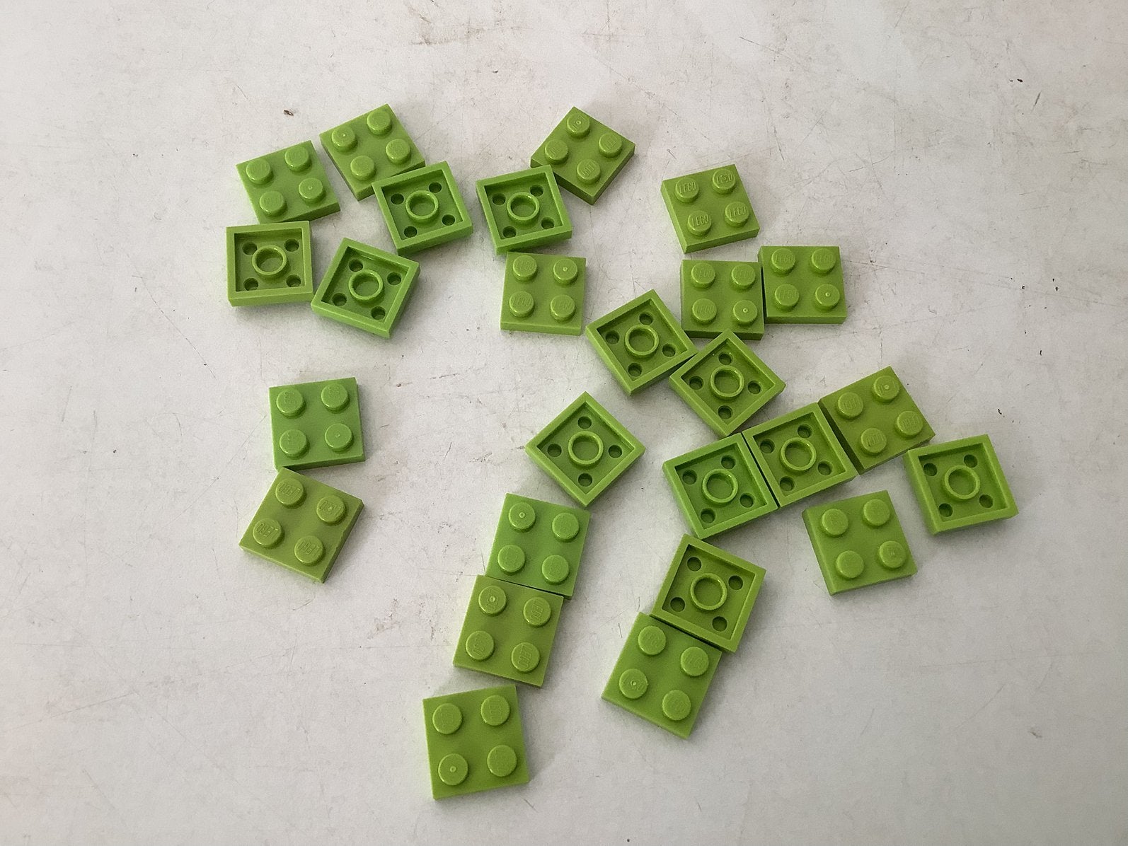 Lego plaat 2x2 lemon groen, Ophalen of Verzenden, Gebruikt, Losse stenen, Lego