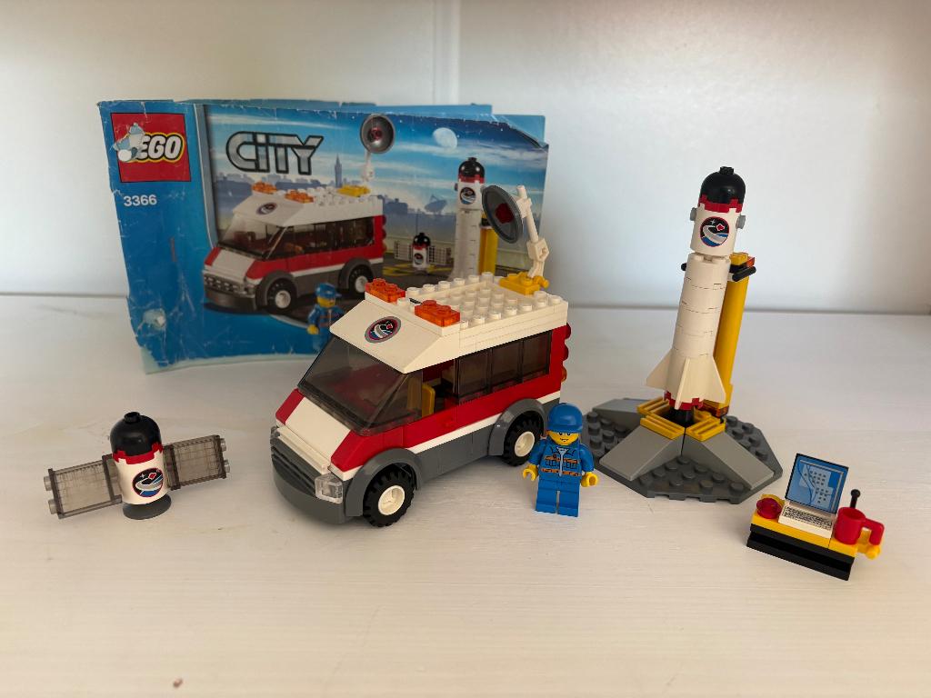 Lego City satellite launch pad (3366), City, Lego, Ophalen of Verzenden, Zo goed als nieuw