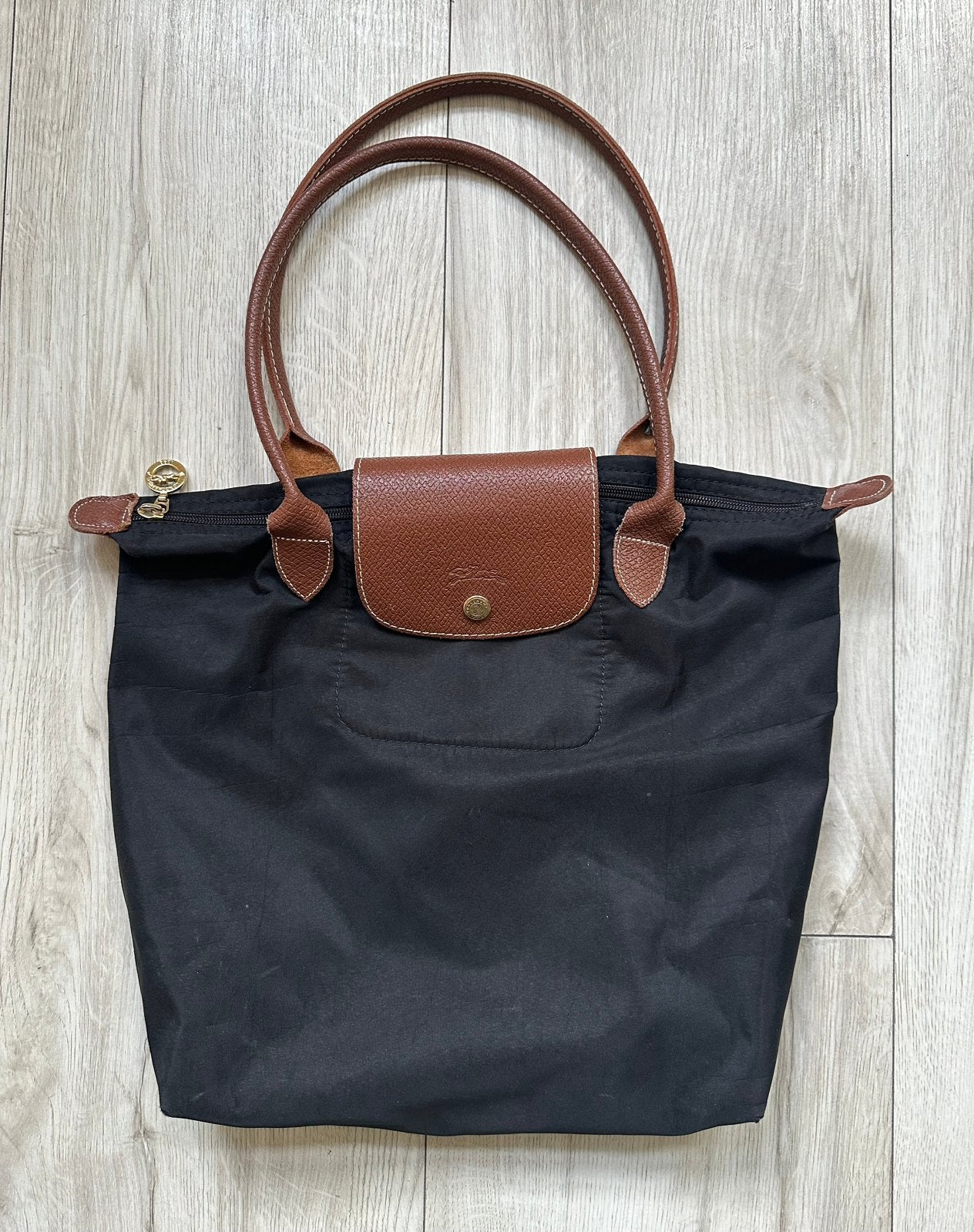 Longchamp zwarte tas, Sieraden, Tassen en Uiterlijk, Tassen | Damestassen, Ophalen of Verzenden, Zo goed als nieuw, Zwart, Handtas