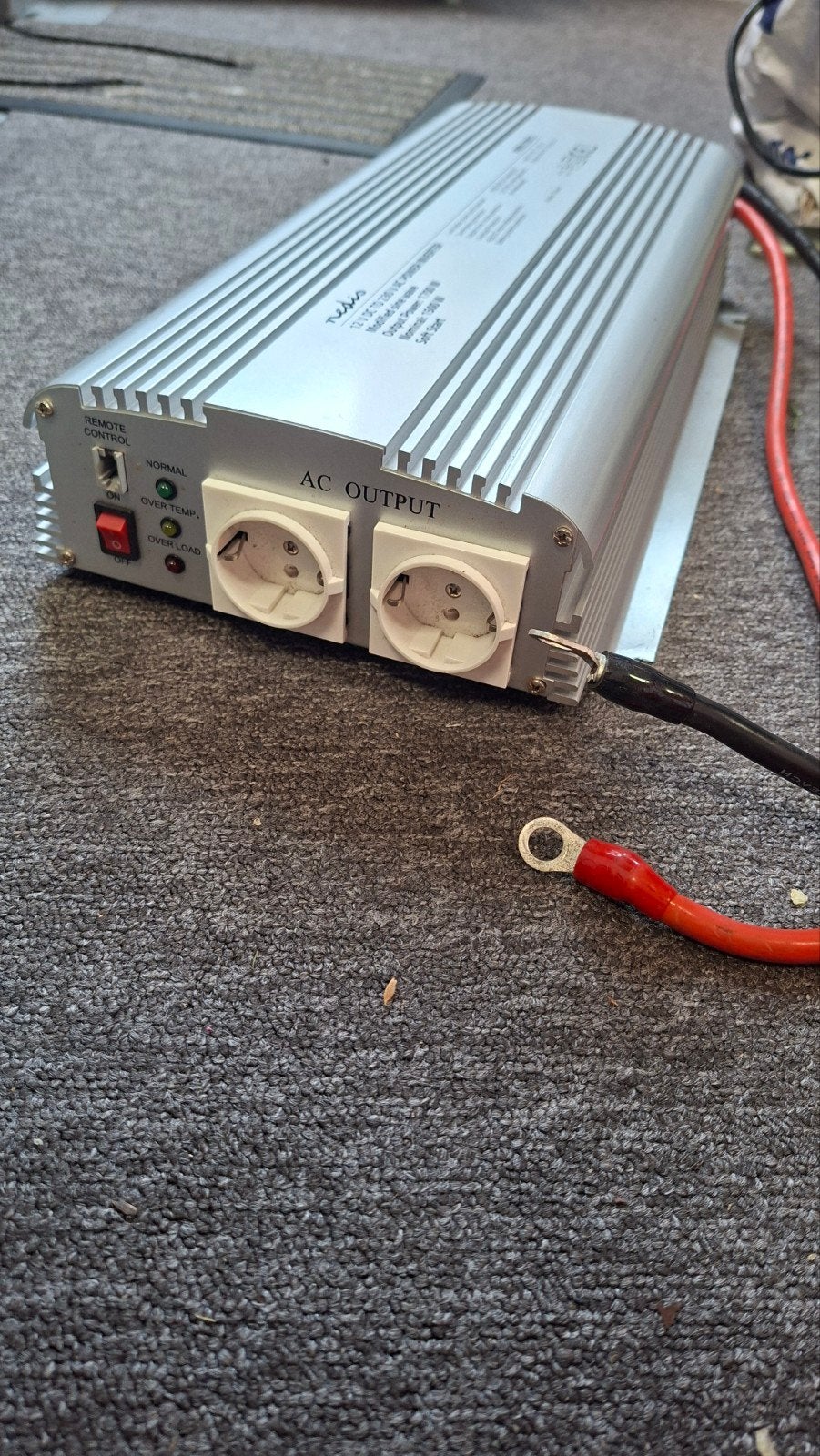 Nedis  Omvormer 12V naar 230V 1500W (1700W piek) met beveili, Ophalen of Verzenden