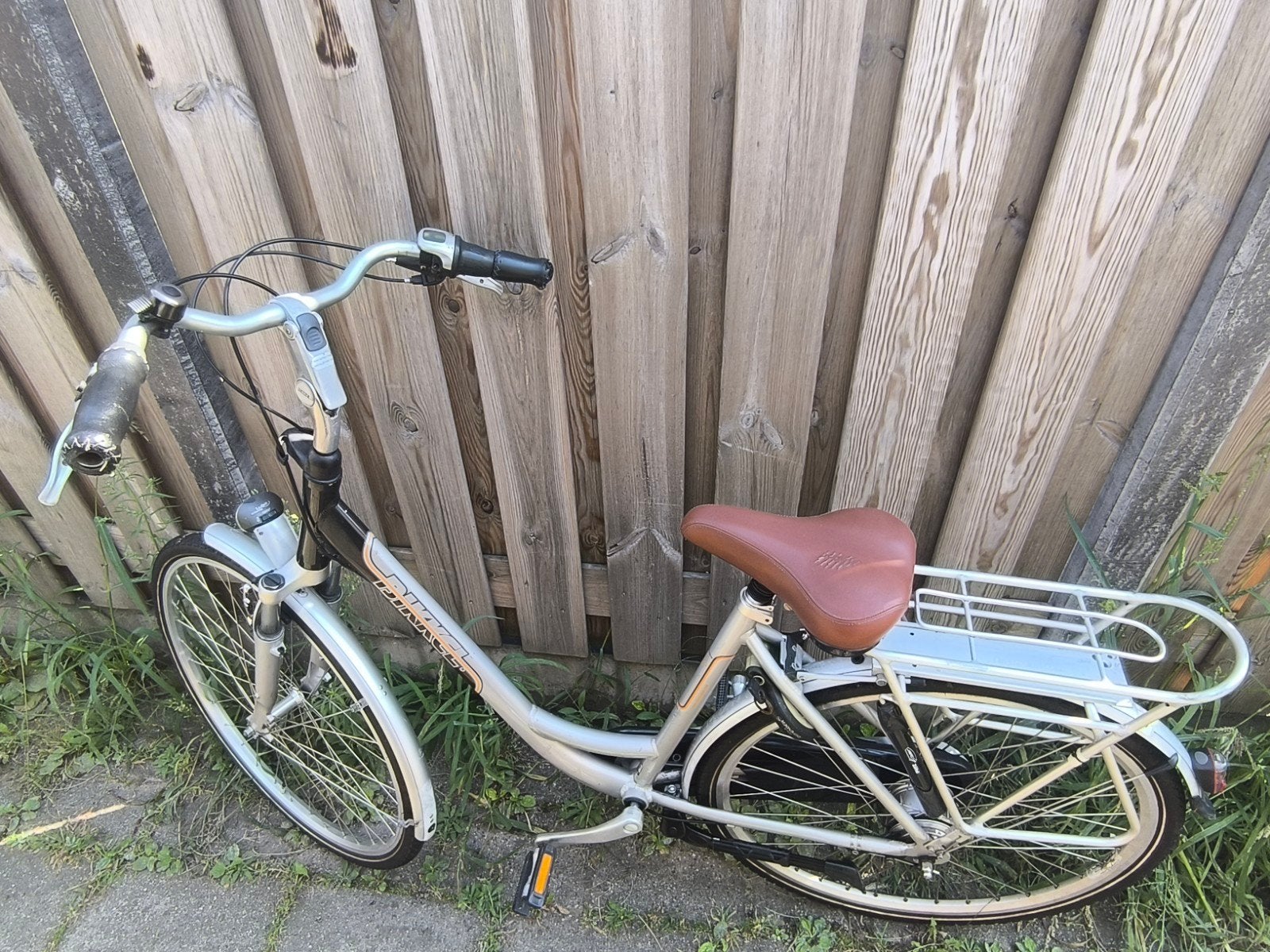 damesfiets, Ophalen