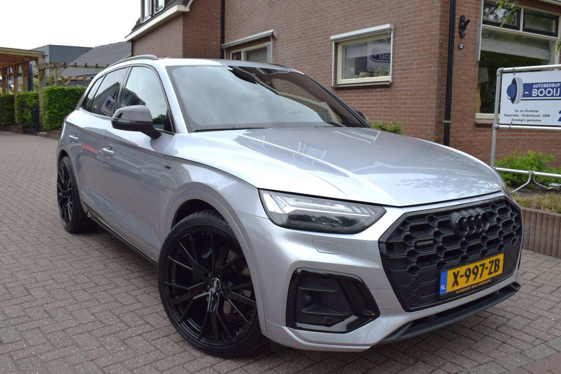 Audi Q5 55 TFSI e S edition S-LINE PANODAK/LUCHTVERING/ADAP, Automaat, Gebruikt, 4 cilinders, Parkeerassistent