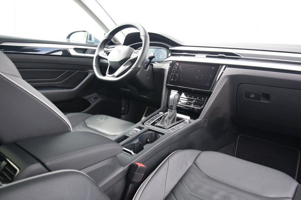Volkswagen Arteon Shooting Brake 2.0 TDI R-Line Business+ Pa, Auto's, Volkswagen, Arteon, Gebruikt, 4 cilinders, 2000 kg